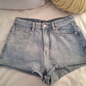 Pretty Little Thing Denim Shorts Size US 6